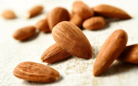 تصویر 3 از بادام درختی ارگانیک تازه برداشت شده و تضمینی